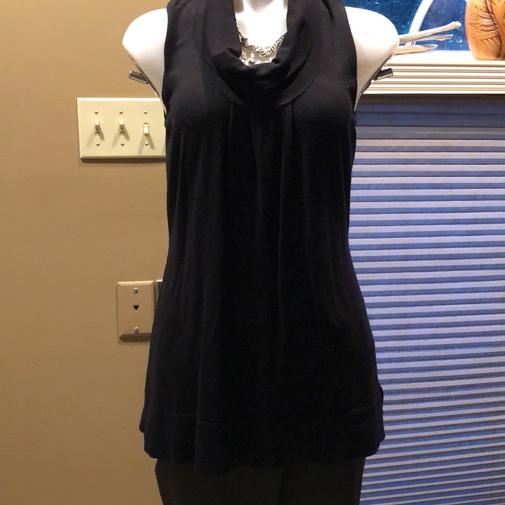 Top - Picture 3 of 4
